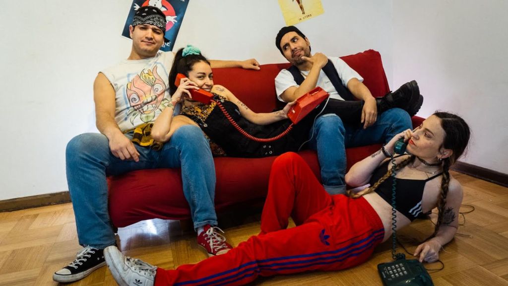 Tomar el pasado para seguir creciendo: Niñas Niño re-edita su EP&nbsp;“Sillón”