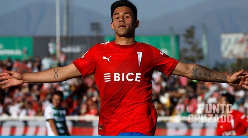 Será titular ante Colo Colo: La medida tomada por la UC para habilitar a Alexander&nbsp;Aravena