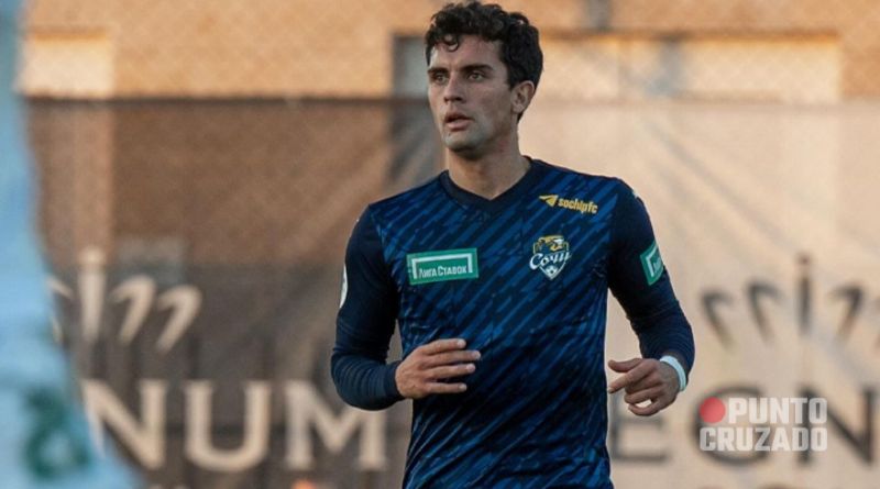Clásico universitario en Rusia: Ignacio Saavedra alista su debut oficial en Europa 