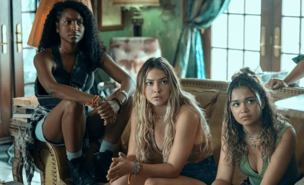 Netflix renovó Outer Banks para una quinta y última&nbsp;temporada