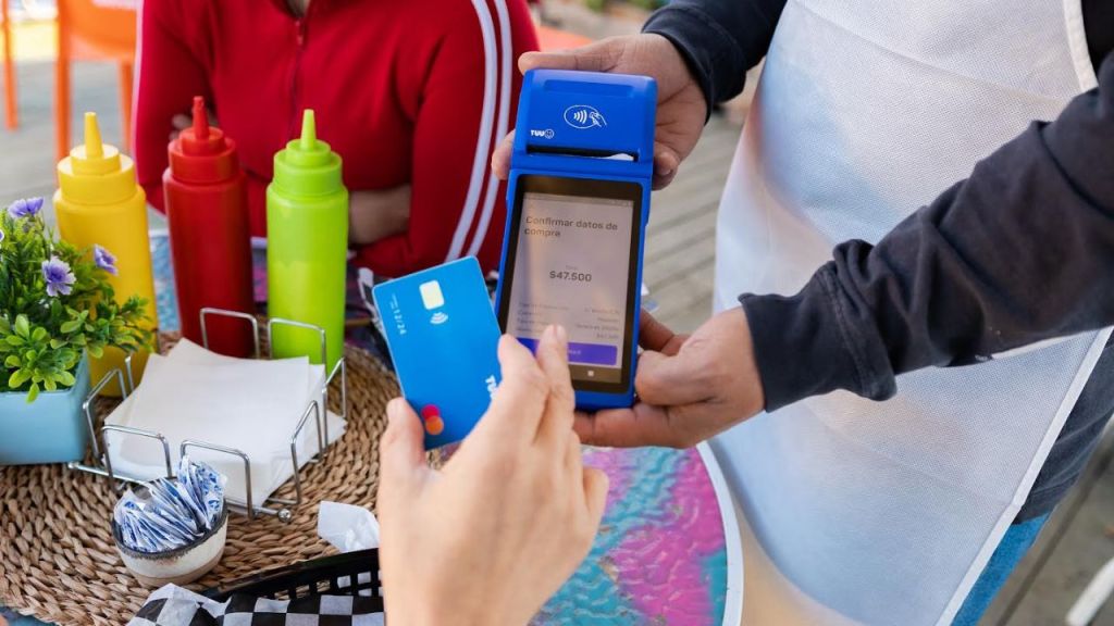 TUU, la nueva «maquinita» de pago que llega al mercado&nbsp;chileno