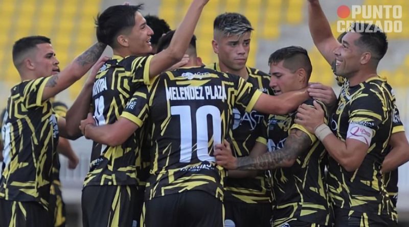 ¿Filial Cruzada?: Dos jugadores dejan la UC y parten a Lautaro de Buin 