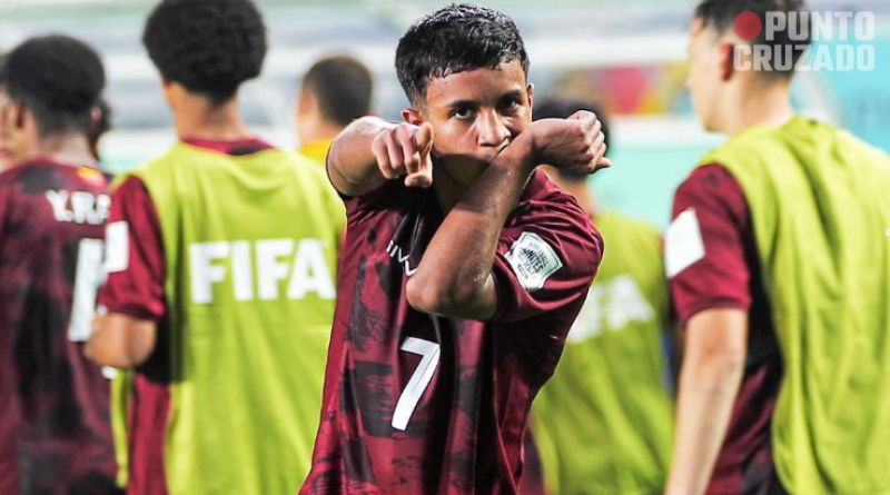 ¿Cuántos venezolanos han jugado en la historia de la&nbsp;UC?