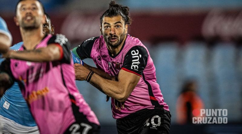 Quiere venir a la UC: Representante de Gian Franco Allala presiona a&nbsp;Cruzados